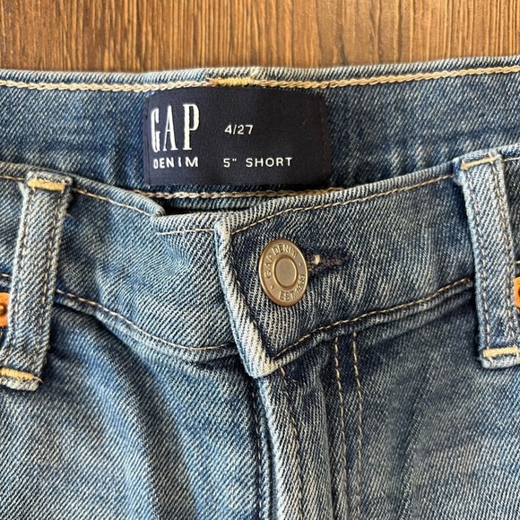Gap denim short SZ 4 - Picture 2 of 4